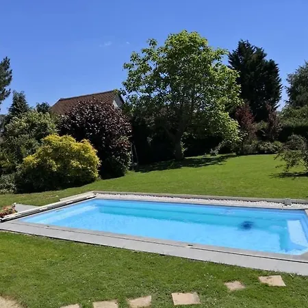 Entre Histoire Et Piscine En Normandie بيت ضيافة